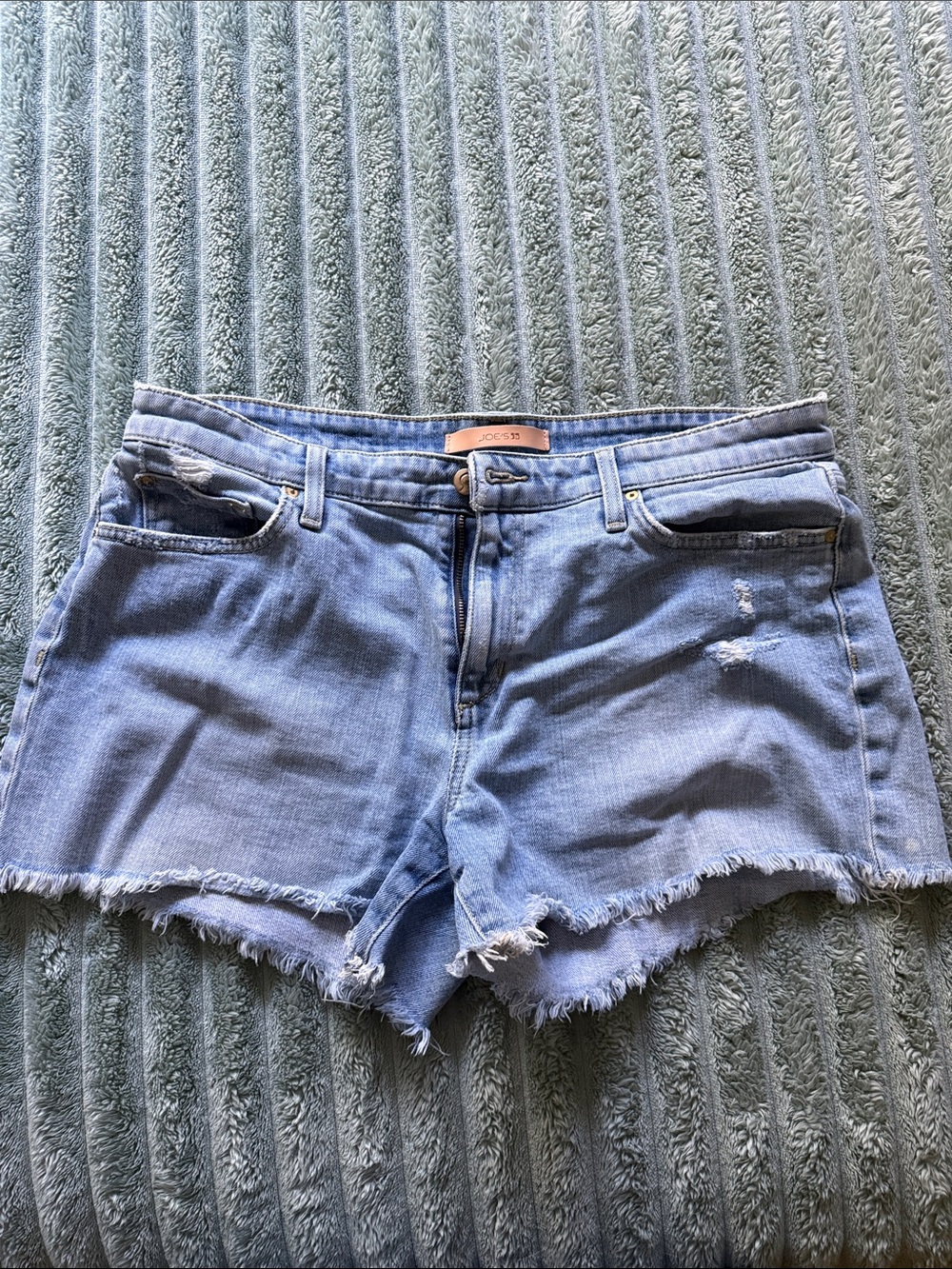 Joe's Jeans Light Wash Distressed Denim Cutoff Shorts. Size 31